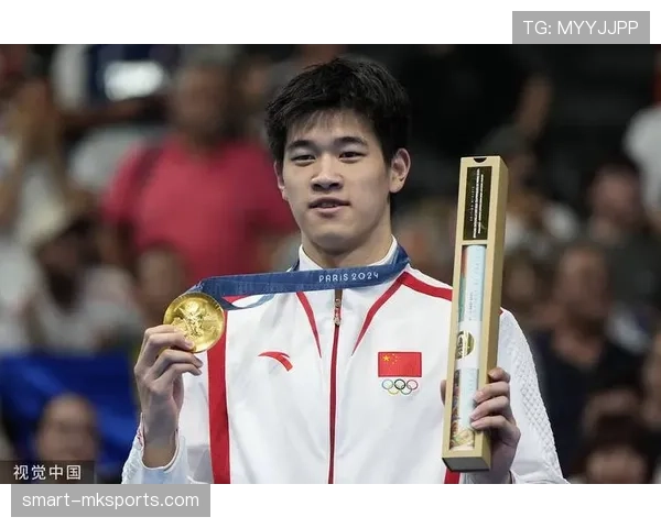 潘展乐球场上霸气十足，私底下却爱买到停不下来？